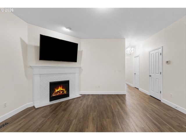 16415 Se PYRITE St, Damascus, OR 97089