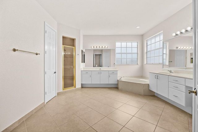 206 NW Magnolia Lakes Boulevard, Port St. Lucie, Port St Lucie, FL 34986