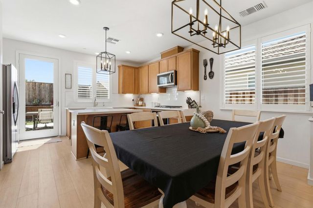 2923 Kings Way, Hollister, CA 95023
