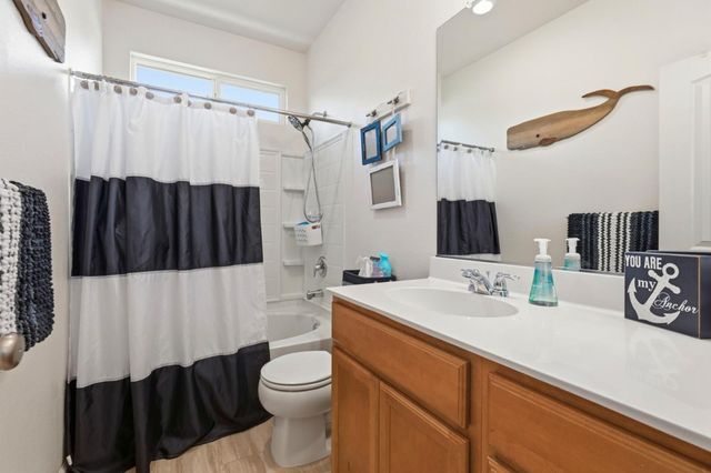 2923 Kings Way, Hollister, CA 95023