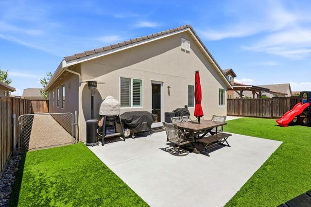 2923 Kings Way, Hollister, CA 95023