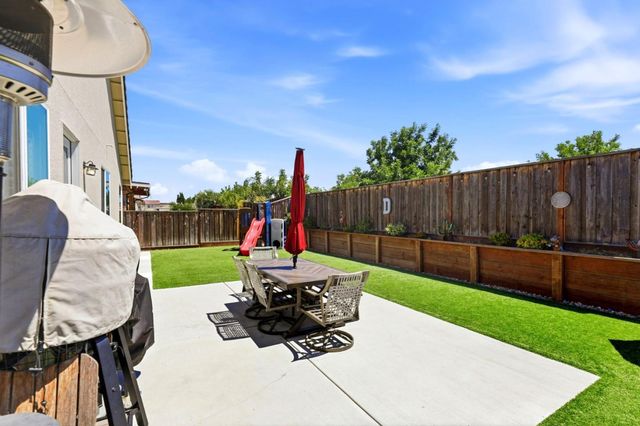 2923 Kings Way, Hollister, CA 95023