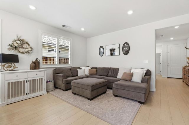 2923 Kings Way, Hollister, CA 95023