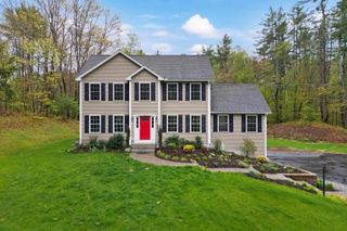 10 Wood Circle, Goffstown, NH 03045