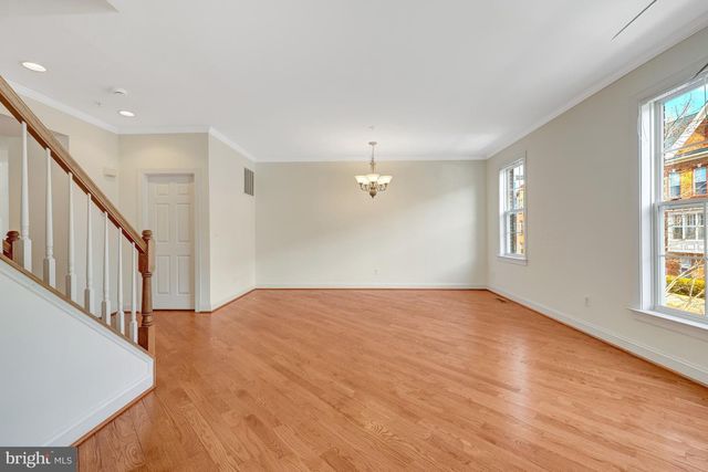 120 FORTNIGHTLY BLVD, Herndon, VA 20170