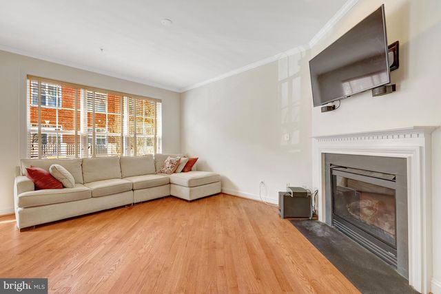 120 FORTNIGHTLY BLVD, Herndon, VA 20170