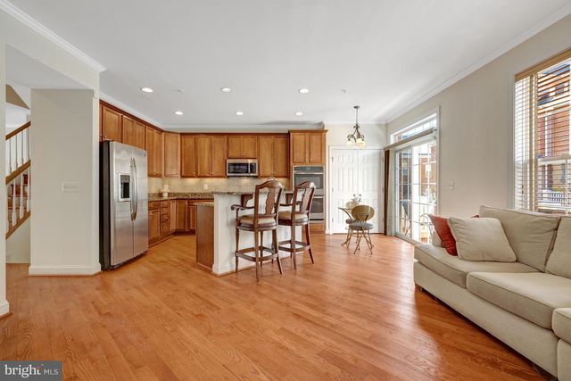 120 FORTNIGHTLY BLVD, Herndon, VA 20170