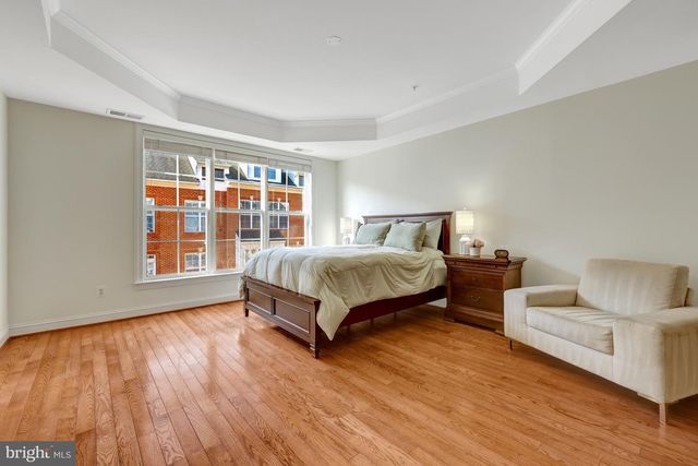 120 FORTNIGHTLY BLVD, Herndon, VA 20170