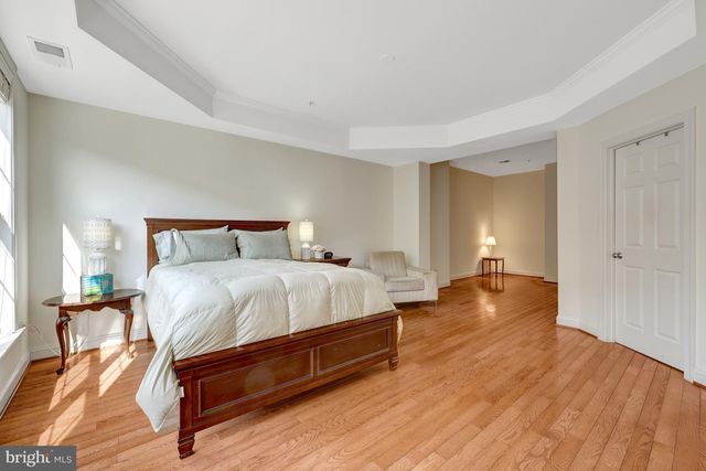 120 FORTNIGHTLY BLVD, Herndon, VA 20170