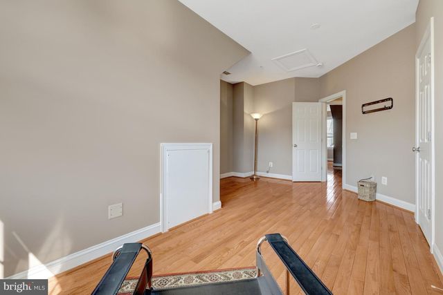 120 FORTNIGHTLY BLVD, Herndon, VA 20170