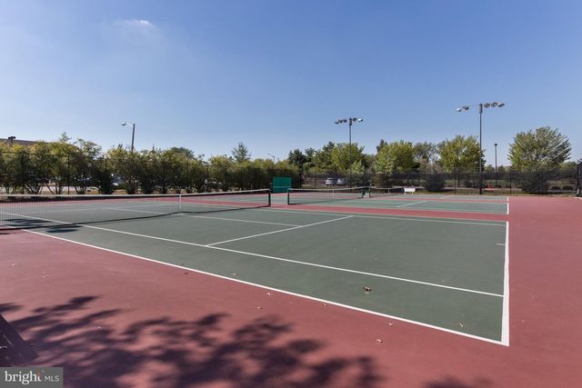 120 FORTNIGHTLY BLVD, Herndon, VA 20170