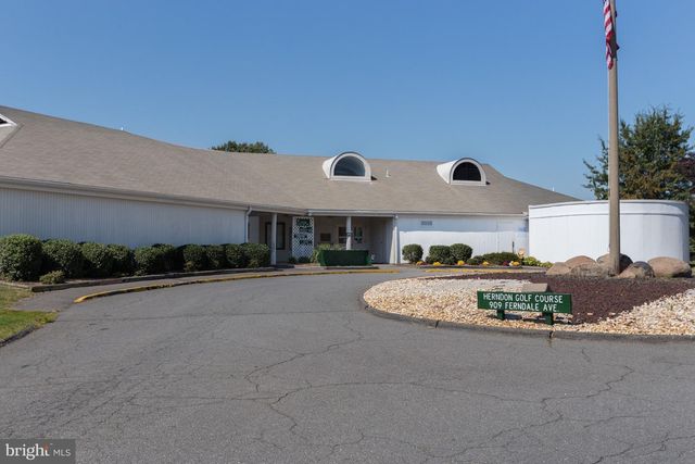 120 FORTNIGHTLY BLVD, Herndon, VA 20170