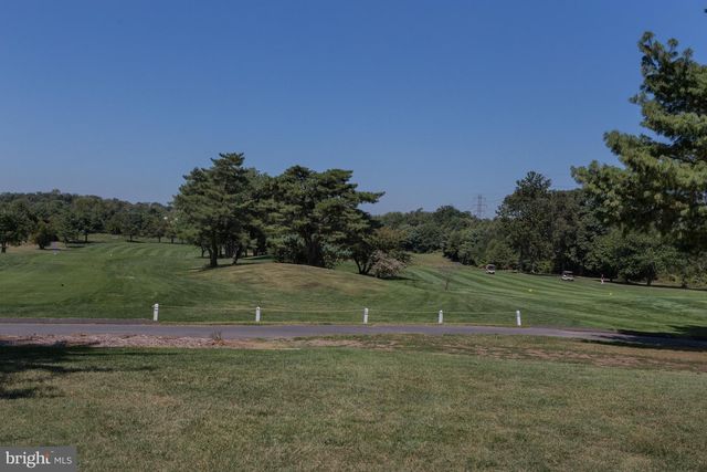 120 FORTNIGHTLY BLVD, Herndon, VA 20170