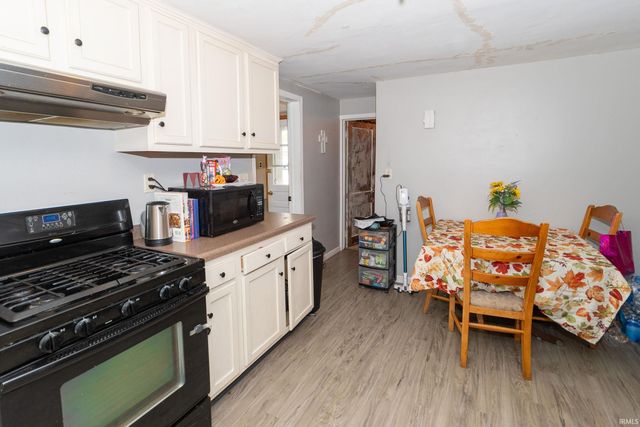 223 Kenwood Avenue, Elkhart, IN 46516