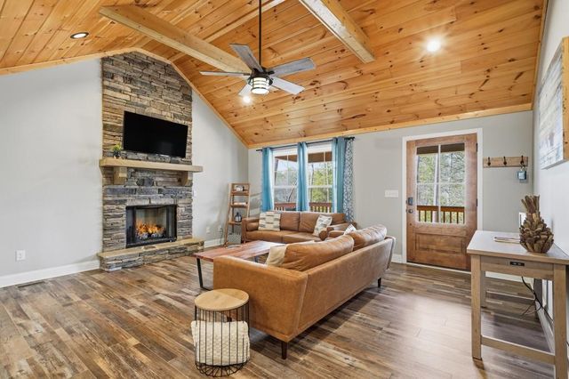 113 Matrix Lane, Ellijay, GA 30540