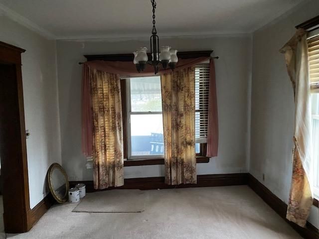 2457 8th Ave, Huntington, WV 25703