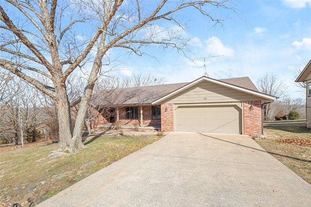 80 Sherlock Drive, Bella Vista, AR 72715
