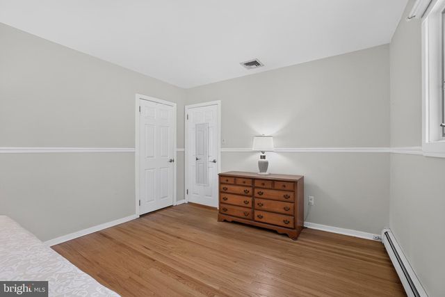 18 HOLLAND DR, Chalfont, PA 18914