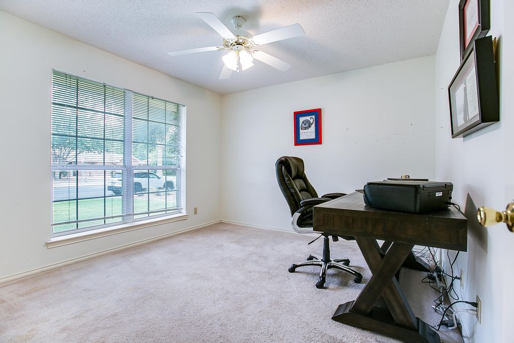 Image 22 of property listing at 3237 Maplewood Drive, San Angelo, TX 76904