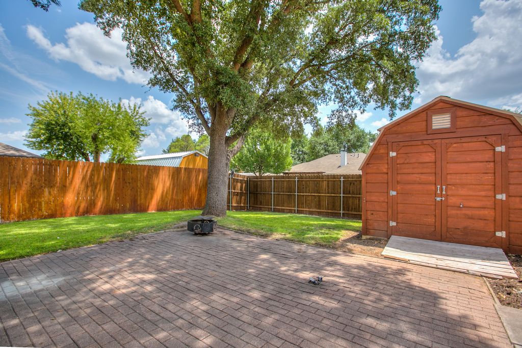Image 25 of property listing at 3237 Maplewood Drive, San Angelo, TX 76904