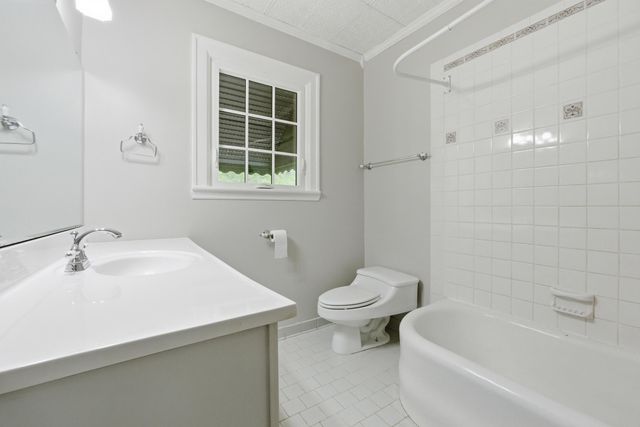 2100 Ridgewood Drive, Chattanooga, TN 37404