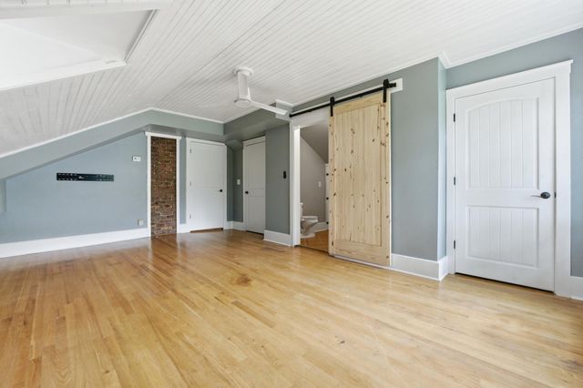 2100 Ridgewood Drive, Chattanooga, TN 37404