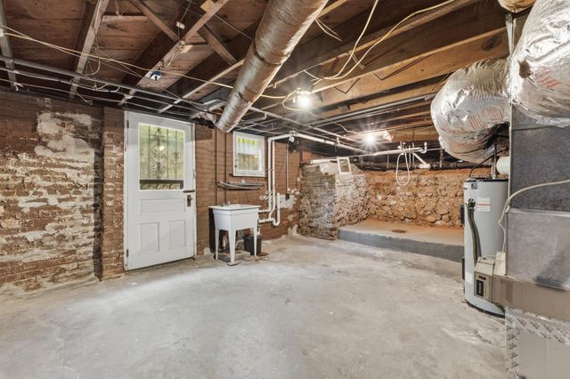 2100 Ridgewood Drive, Chattanooga, TN 37404