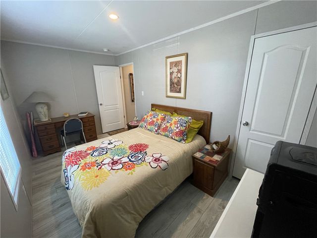 156 Sweet Bay Dr, Rockport, TX 78382