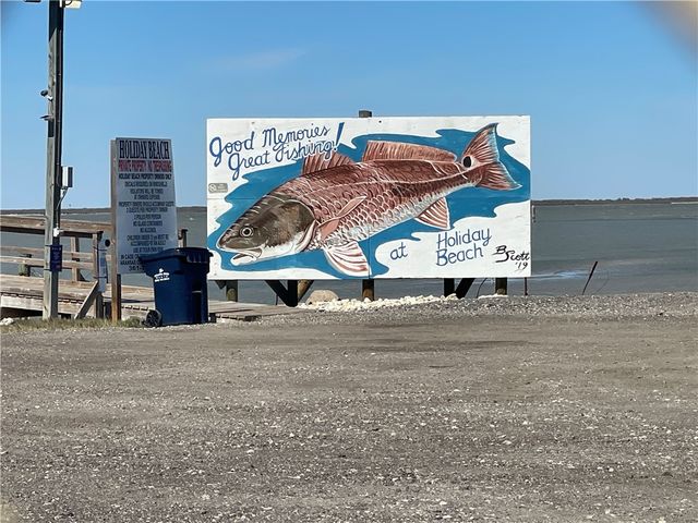 156 Sweet Bay Dr, Rockport, TX 78382