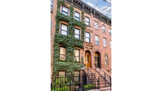 452 W 44TH Street, New York City, NY 10036