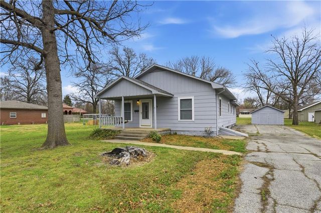 203 S Dittman Street, Frontenac, KS 66763