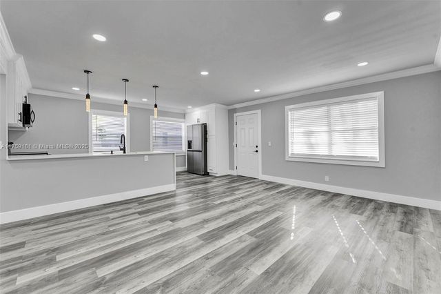 38 Flanders A 38, Delray Beach, FL 33484