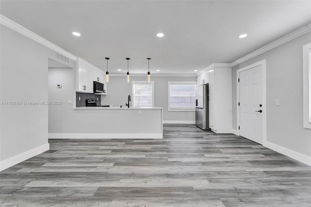 38 Flanders A 38, Delray Beach, FL 33484