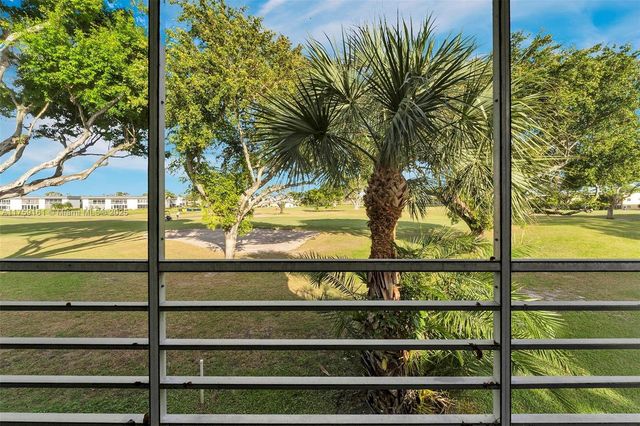 38 Flanders A 38, Delray Beach, FL 33484