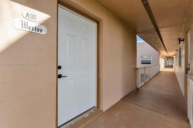 38 Flanders A 38, Delray Beach, FL 33484