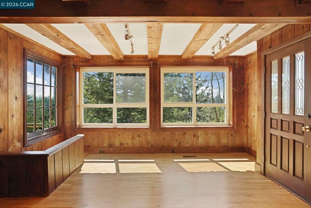 Image 16 of property listing at 5716 Merriewood Drive, Oakland, CA 94611