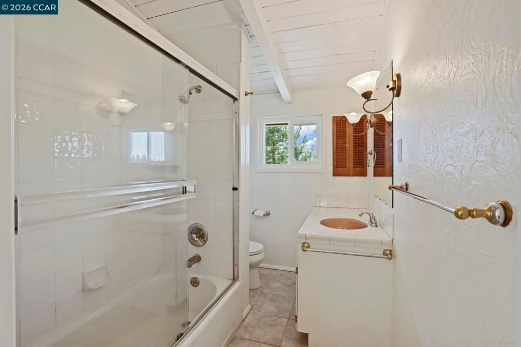 Image 20 of property listing at 5716 Merriewood Drive, Oakland, CA 94611