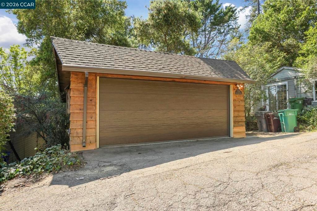 Image 35 of property listing at 5716 Merriewood Drive, Oakland, CA 94611