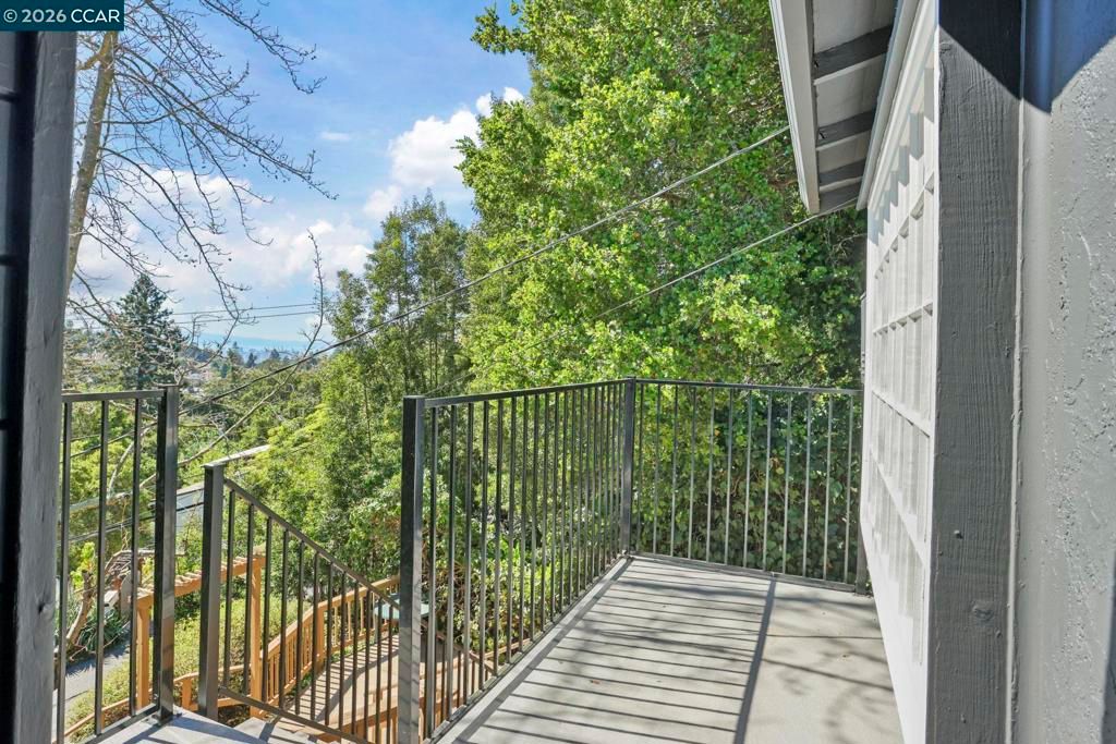 Image 9 of property listing at 5716 Merriewood Drive, Oakland, CA 94611