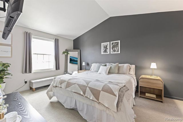 13886 Watersway Drive, Gibraltar, MI 48173