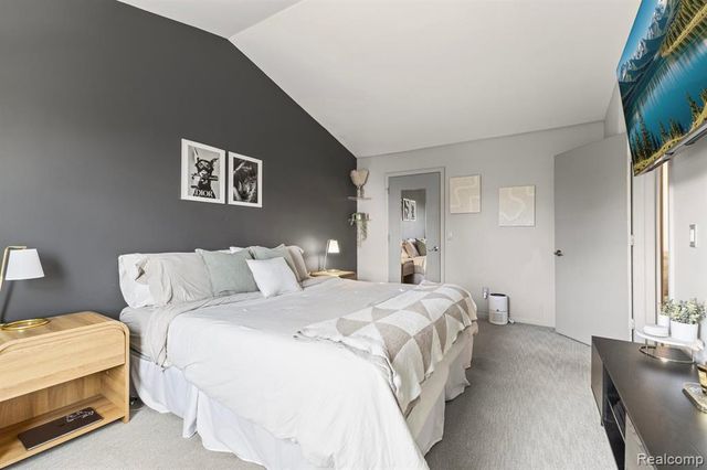 13886 Watersway Drive, Gibraltar, MI 48173