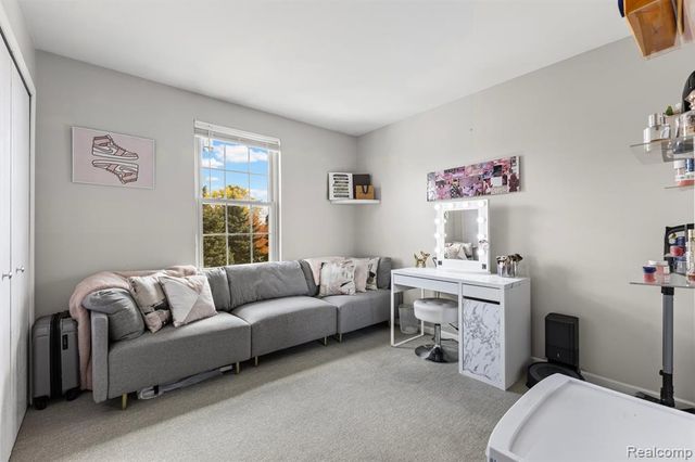 13886 Watersway Drive, Gibraltar, MI 48173