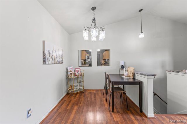 13886 Watersway Drive, Gibraltar, MI 48173