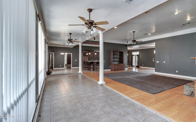 150 Hope Lane, Raymond, MS 39154