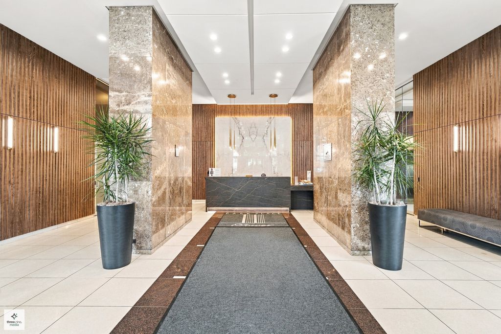 655 W Irving Park Road 5406, Chicago, IL 60613 — photo 2