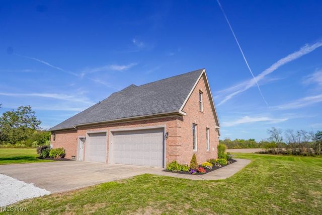 8225 Georgetown Street, Louisville, OH 44641