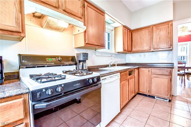 3733 E Antisdale Road, South Euclid, OH 44118