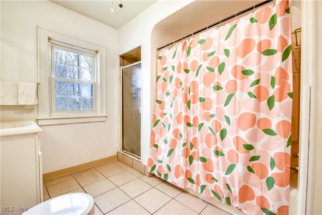 3733 E Antisdale Road, South Euclid, OH 44118