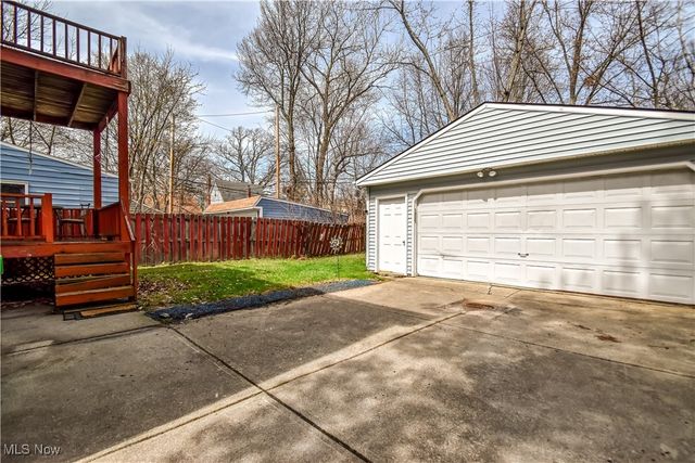 3733 E Antisdale Road, South Euclid, OH 44118