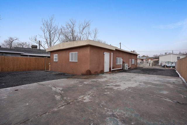 226 Kathryn Avenue SE, Albuquerque, NM 87102